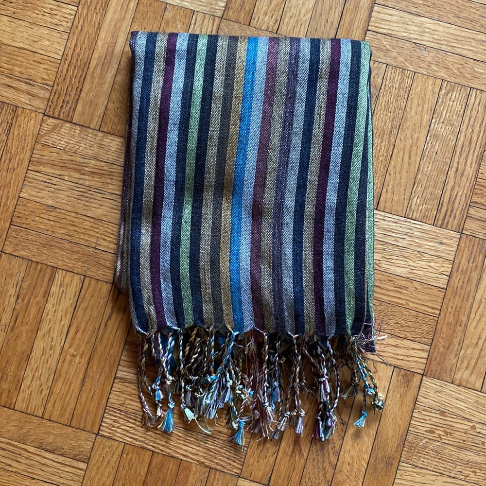 Gorgeous striped scarf 🧣